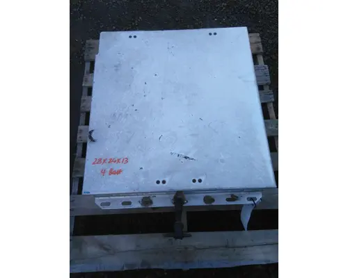PETERBILT 579 BATTERY BOX
