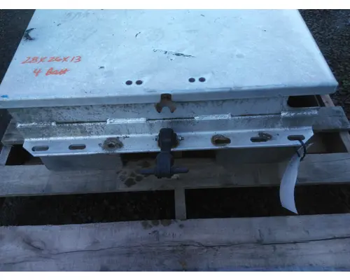 PETERBILT 579 BATTERY BOX