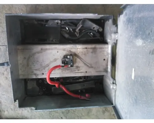 PETERBILT 579 BATTERY BOX