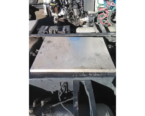 PETERBILT 579 BATTERY BOX