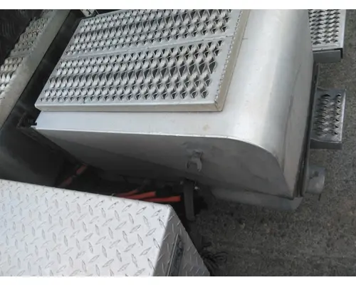 PETERBILT 579 BATTERY BOX