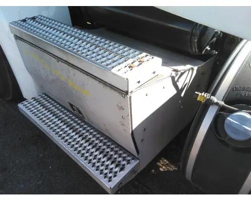 PETERBILT 579 BATTERY BOX