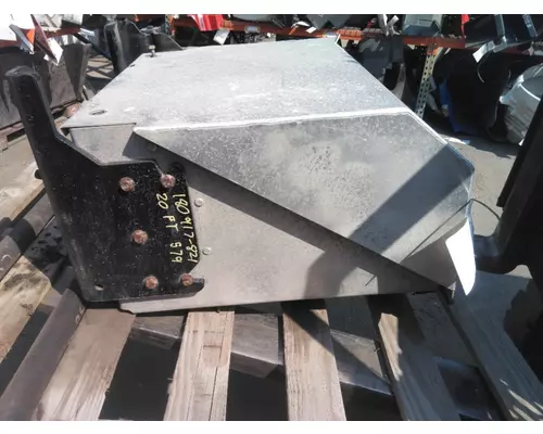 PETERBILT 579 BATTERY BOX