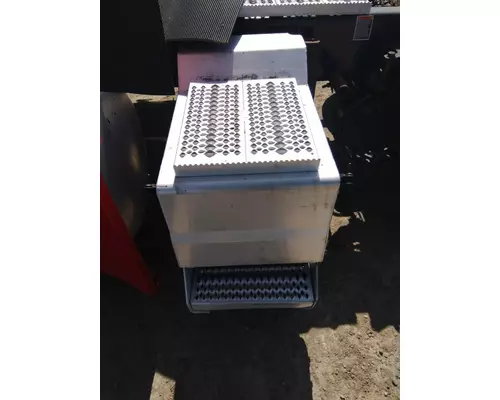PETERBILT 579 BATTERY BOX
