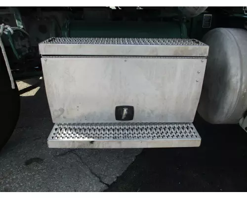 PETERBILT 579 BATTERY BOX