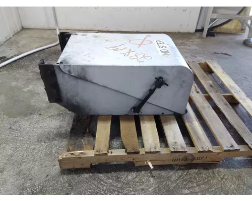 PETERBILT 579 BATTERY BOX