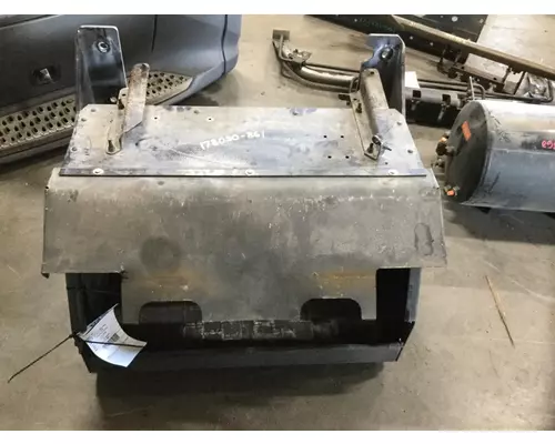 PETERBILT 579 BATTERY BOX