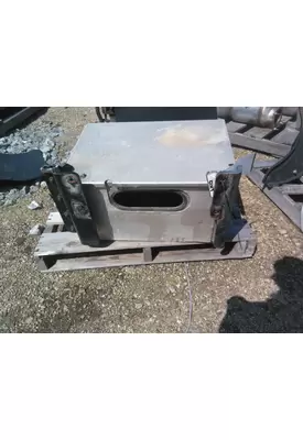 PETERBILT 579 BATTERY BOX