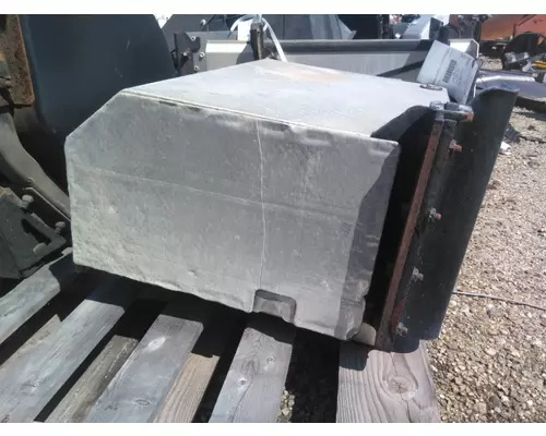 PETERBILT 579 BATTERY BOX