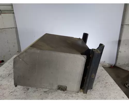 PETERBILT 579 BATTERY BOX