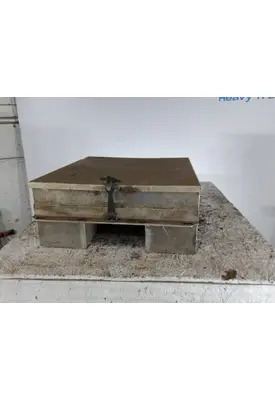 PETERBILT 579 BATTERY BOX