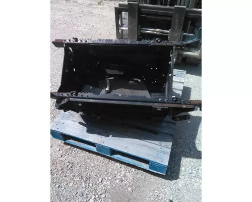 PETERBILT 579 BATTERY BOX