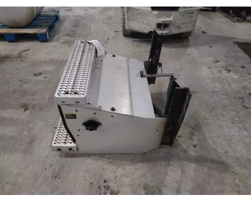 PETERBILT 579 BATTERY BOX