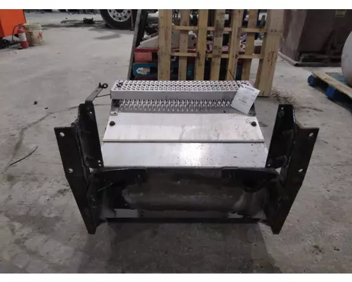 PETERBILT 579 BATTERY BOX