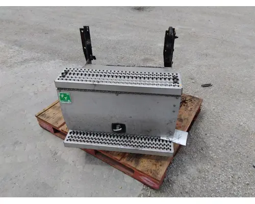PETERBILT 579 BATTERY BOX