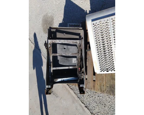 PETERBILT 579 BATTERY BOX