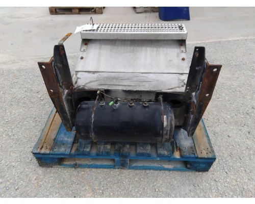 PETERBILT 579 BATTERY BOX