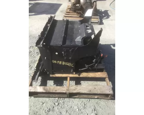 PETERBILT 579 BATTERY BOX