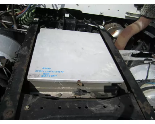 PETERBILT 579 BATTERY BOX