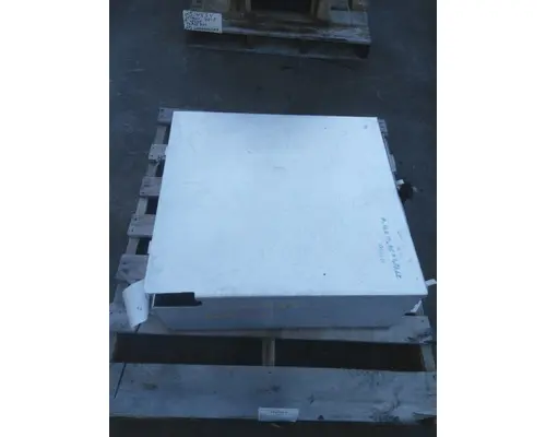 PETERBILT 579 BATTERY BOX