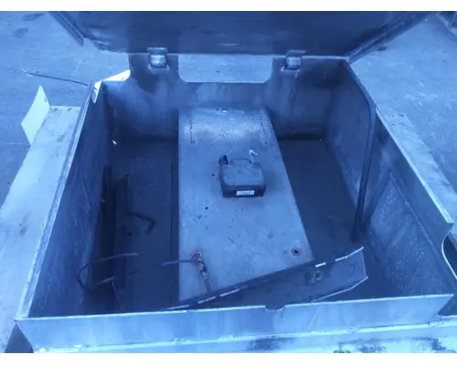 PETERBILT 579 BATTERY BOX