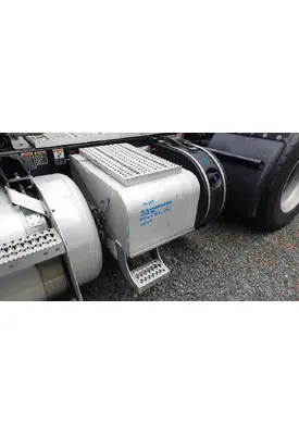 PETERBILT 579 BATTERY BOX