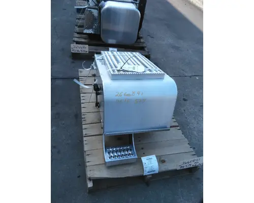 PETERBILT 579 BATTERY BOX