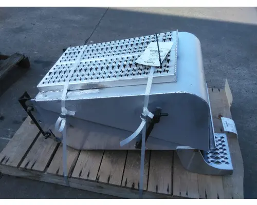 PETERBILT 579 BATTERY BOX