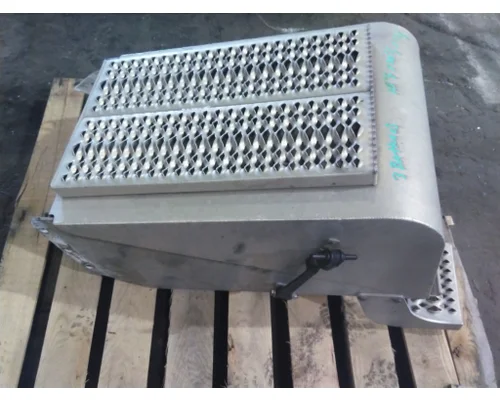 PETERBILT 579 BATTERY BOX
