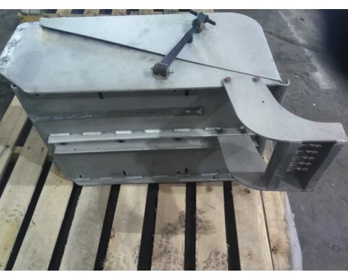 PETERBILT 579 BATTERY BOX