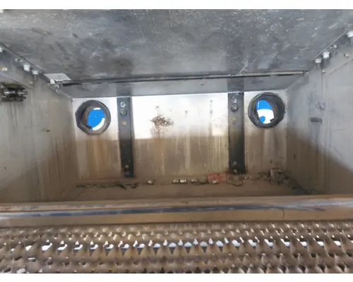PETERBILT 579 BATTERY BOX