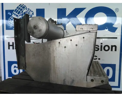 PETERBILT 579 BATTERY BOX
