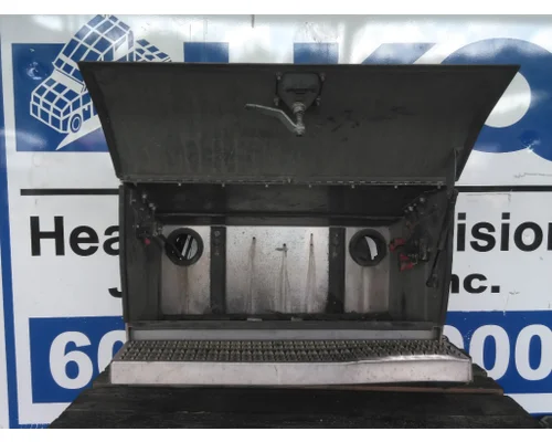 PETERBILT 579 BATTERY BOX