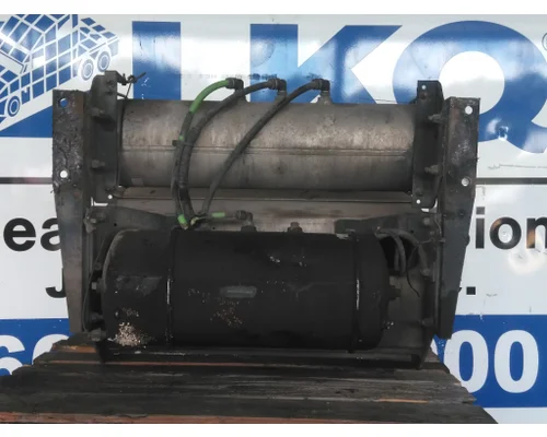 PETERBILT 579 BATTERY BOX