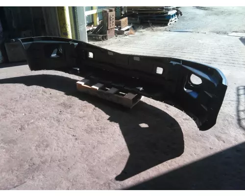 PETERBILT 579 BUMPER ASSEMBLY, FRONT