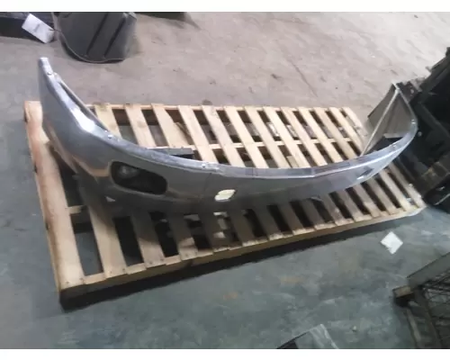 PETERBILT 579 BUMPER ASSEMBLY, FRONT