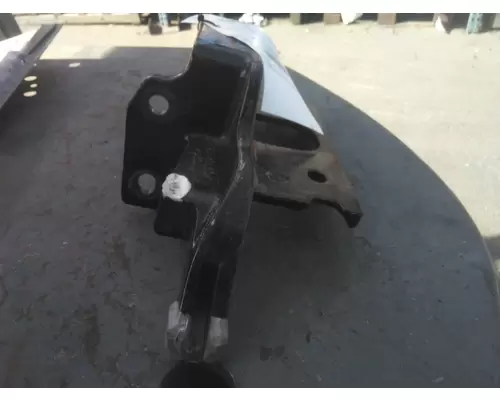 PETERBILT 579 BUMPER BRACKET