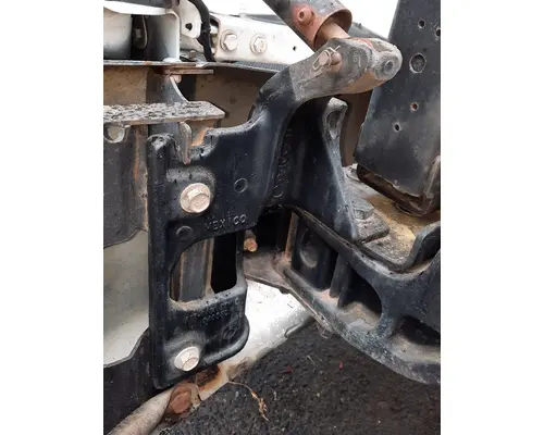 PETERBILT 579 BUMPER BRACKET