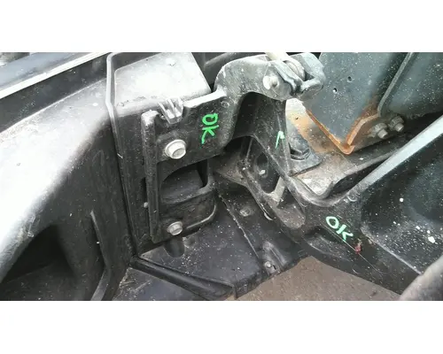 PETERBILT 579 BUMPER BRACKET