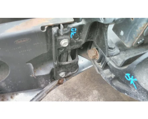 PETERBILT 579 BUMPER BRACKET