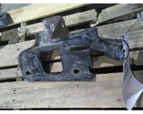 PETERBILT 579 BUMPER BRACKET