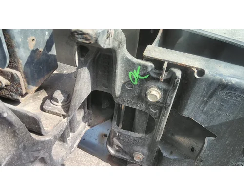 PETERBILT 579 BUMPER BRACKET