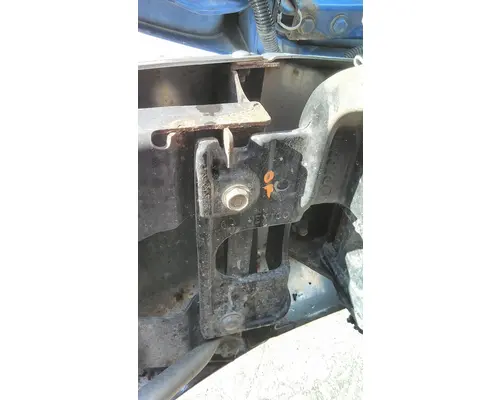 PETERBILT 579 BUMPER BRACKET