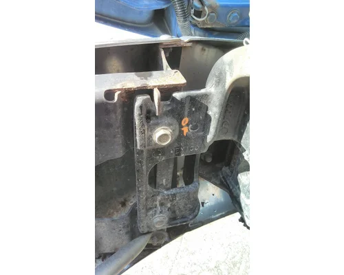 PETERBILT 579 BUMPER BRACKET
