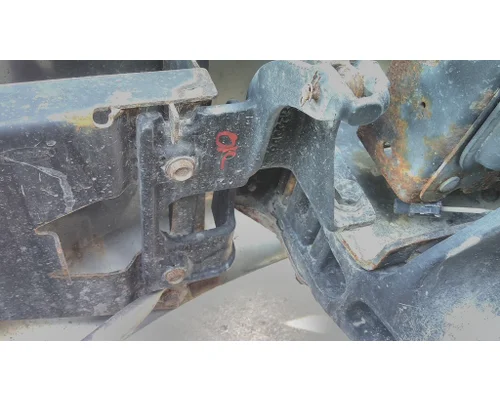 PETERBILT 579 BUMPER BRACKET