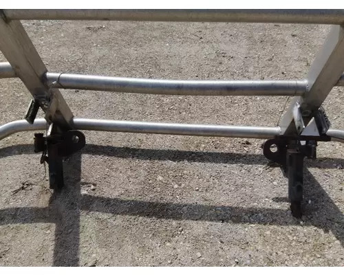 PETERBILT 579 BUMPER BRUSH GUARD