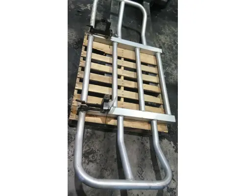 PETERBILT 579 BUMPER BRUSH GUARD