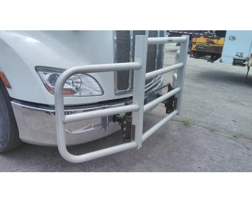 PETERBILT 579 BUMPER BRUSH GUARD