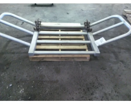 PETERBILT 579 BUMPER BRUSH GUARD