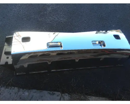 PETERBILT 579 BUMPER CENTER